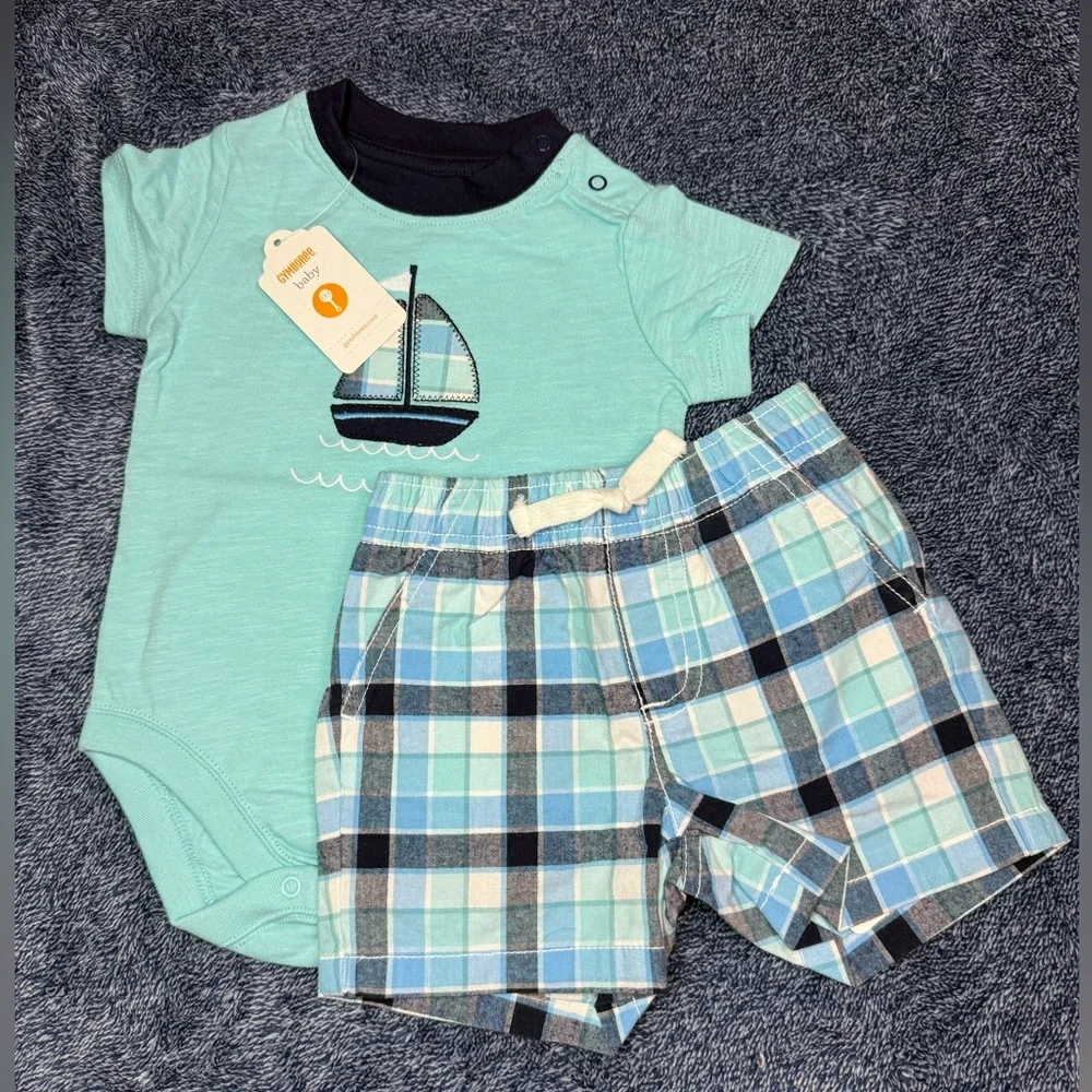 NWT Gymboree Baby Sailboat Bodysuit & Plaid Shorts Set.